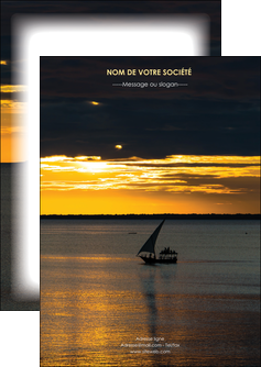 creer modele en ligne flyers sejours pirogue couche de soleil mer MID36905