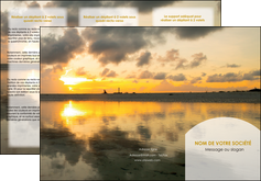 realiser depliant 3 volets  6 pages  sejours couche de soleil plage ile MIDBE40025