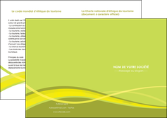 modele en ligne depliant 2 volets  4 pages  espaces verts vert vert pastel fond vert MFLUOO58749