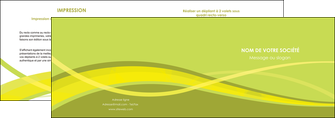 modele depliant 2 volets  4 pages  espaces verts vert vert pastel fond vert MFLUOO58771