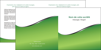 creer modele en ligne depliant 2 volets  4 pages  vert fond vert colore MIF59269