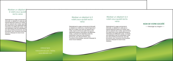 faire depliant 4 volets  8 pages  vert fond vert colore MFLUOO59289
