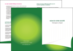 realiser depliant 2 volets  4 pages  vert fond vert abstrait MLIGCH64381
