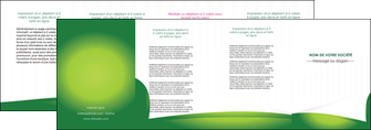modele en ligne depliant 4 volets  8 pages  vert fond vert abstrait MLIGCH64383