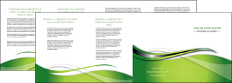 maquette en ligne a personnaliser depliant 4 volets  8 pages  web design vert fond vert verte MIF73099